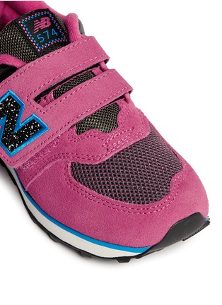 Detail View - Click To Enlarge - NEW BALANCE - '574 Outside In' strap suede kids sneakers