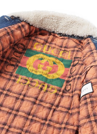 Detail View - Click To Enlarge - GUCCI - 'Soave Amore Guccification' slogan tiger patch cropped denim jacket
