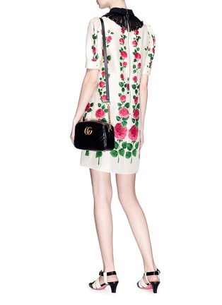 Figure View - Click To Enlarge - GUCCI - Pussybow bib rose garden print silk satin dress