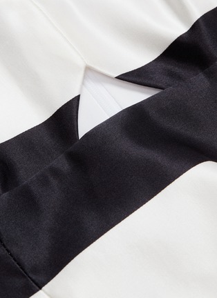 Detail View - Click To Enlarge - CAROLINE CONSTAS - 'Titos' cutout waist stripe off-shoulder dress