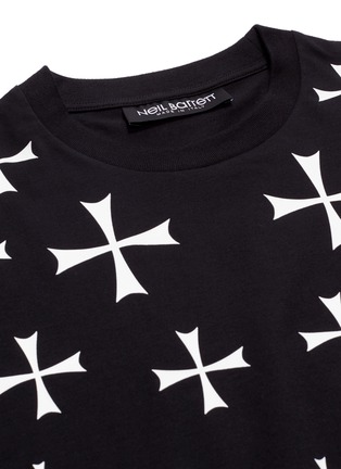  - NEIL BARRETT - Maltese cross print T-shirt