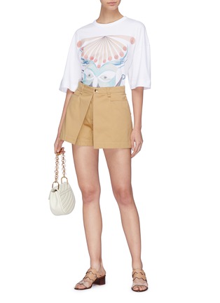 Figure View - Click To Enlarge - CHLOÉ - Pleated front safari shorts