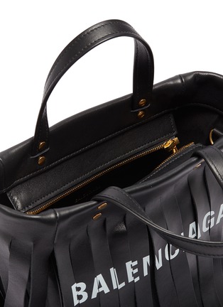 Detail View - Click To Enlarge - BALENCIAGA - 'Laundry Cabas XS' logo print fringe leather tote