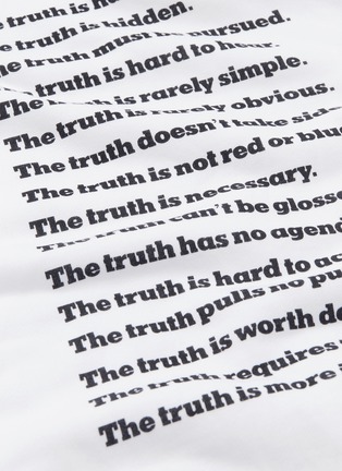  - SACAI - x The New York Times 'Truth' slogan print hoodie