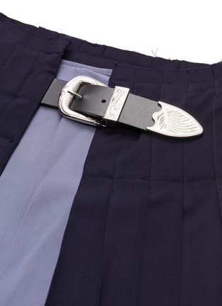 Detail View - Click To Enlarge - TOGA ARCHIVES - Buckled pleated layered wrap skirt