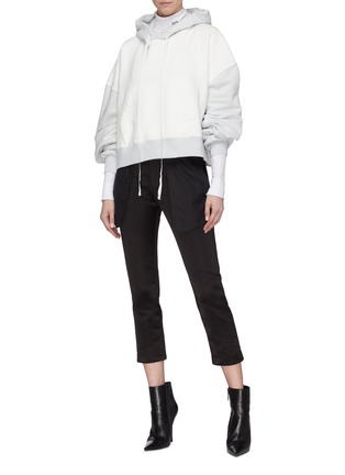 Figure View - Click To Enlarge - BEN TAVERNITI UNRAVEL PROJECT  - Colourblock extra long sleeve cropped hoodie
