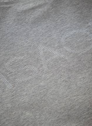  - ISAORA - 'Perfect' reflective logo print T-shirt