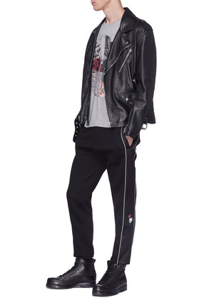 Figure View - Click To Enlarge - ALEXANDER MCQUEEN - Rose skull embroidered satin outseam jogging pants