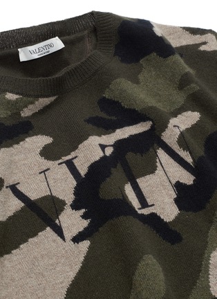  - VALENTINO GARAVANI - Logo camouflage intarsia cashmere sweater