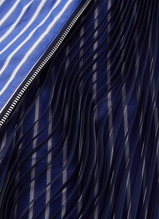 Detail View - Click To Enlarge - SACAI - Pleated zip outseam stripe shirt dress