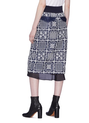 Back View - Click To Enlarge - SACAI - x Reyn Spooner zip front floral embroidered skirt