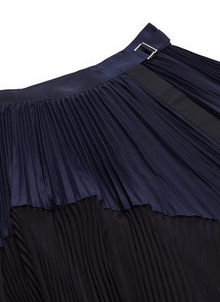 Detail View - Click To Enlarge - SACAI - Asymmetric colourblock panelled wrap skirt