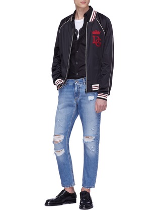 Figure View - Click To Enlarge - - - Ripped slim fit jeans