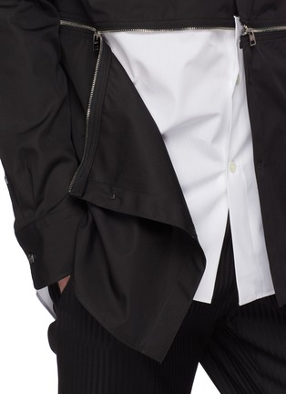 Detail View - Click To Enlarge - ALEXANDER MCQUEEN - Zip waist layered hem shirt