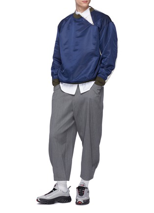 Figure View - Click To Enlarge - 10410 - Slanted half zip colourblock panelled sweatshirt
