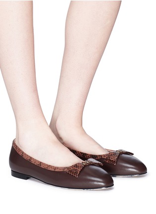 Figure View - Click To Enlarge - GUCCI - Snakeskin bow leather ballet flats