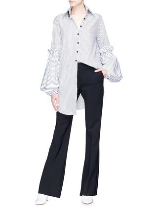 Figure View - Click To Enlarge - 10478 - Puff sleeve oversized pussybow stripe shirt
