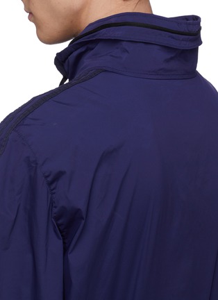 Detail View - Click To Enlarge - 10590 - Detachable goggle hood track jacket