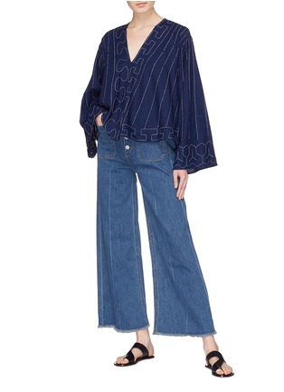 Figure View - Click To Enlarge - ELIZABETH AND JAMES - 'Carmine' frayed cuff wide leg jeans
