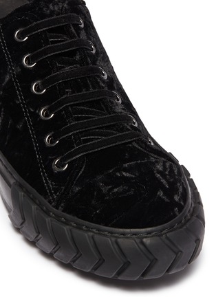 Detail View - Click To Enlarge - BOTH - Colourblock tyre midsole velvet sneakers