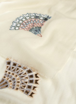 Detail View - Click To Enlarge - JANAVI - Fan embellished cashmere scarf
