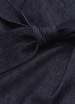 Detail View - Click To Enlarge - THEORY - Belted split neckline denim shift dress