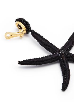 Detail View - Click To Enlarge - OSCAR DE LA RENTA - Threaded starfish drop clip earrings