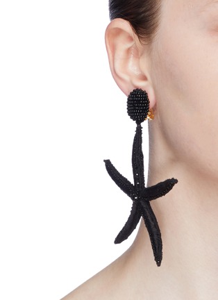Figure View - Click To Enlarge - OSCAR DE LA RENTA - Threaded starfish drop clip earrings