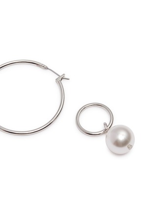 Detail View - Click To Enlarge - JOOMI LIM - 'Not Your Basic' Swarovski pearl mismatched medium hoop earrings