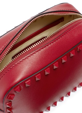 Detail View - Click To Enlarge - VALENTINO GARAVANI - Valentino Garavani 'Rockstud' leather crossbody bag