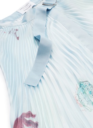 Detail View - Click To Enlarge - PATRICIA IGLESIAS - Floral print asymmetric pleated satin skirt