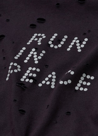  - SATISFY - 'Run in Peace' slogan print T-shirt