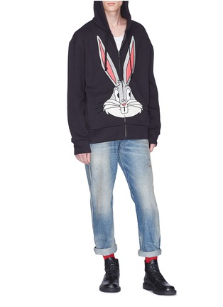 Figure View - Click To Enlarge - GUCCI - 'Bugs Bunny' logo print zip hoodie