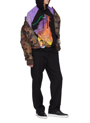 Figure View - Click To Enlarge - GCDS - Logo appliqué camouflage print bomber jacket