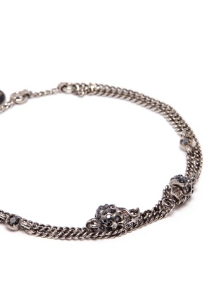 Detail View - Click To Enlarge - ALEXANDER MCQUEEN - Swarovski crystal skull charm chain bracelet