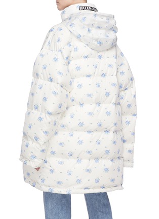 Detail View - Click To Enlarge - BALENCIAGA - Retractable hood floral print oversized down puffer jacket