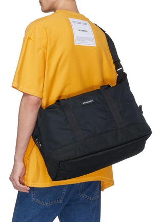 Front View - Click To Enlarge - BALENCIAGA - 'Explorer' logo patch medium gym bag