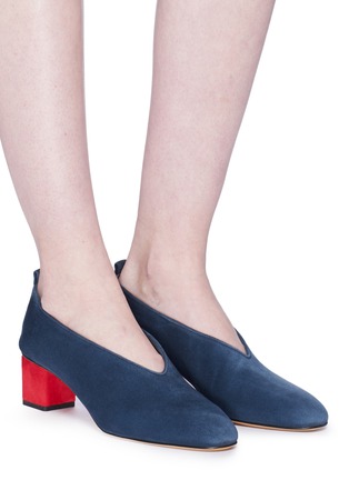 Figure View - Click To Enlarge - GRAY MATTERS - 'Mildred' geometric heel choked-up suede pumps