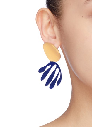 Figure View - Click To Enlarge - OOAK - 'Abstract Leaf' mismatched detachable drop earrings