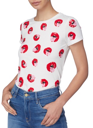 Detail View - Click To Enlarge - ALICE & OLIVIA - x Donald Robertson 'Rylyn' sequinned lip T-shirt