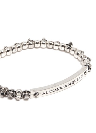 Detail View - Click To Enlarge - ALEXANDER MCQUEEN - Logo bar skull charm bracelet