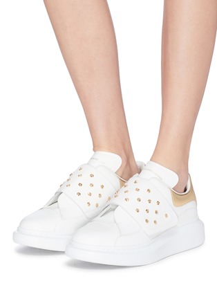 Figure View - Click To Enlarge - ALEXANDER MCQUEEN - 'Oversized Sneaker' in leather with stud strap