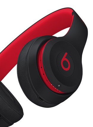 Detail View - Click To Enlarge - BEATS - Solo³ wireless on-ear headphones – Defiant Black/Red