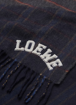 Detail View - Click To Enlarge - LOEWE - Logo chenille patch colourblock pinstripe scarf