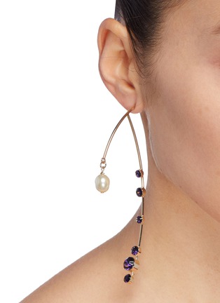 Figure View - Click To Enlarge - DRIES VAN NOTEN - Glass crystal faux pearl sculptural bar drop single earring