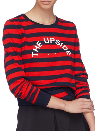 Detail View - Click To Enlarge - THE UPSIDE - 'Tommy' logo print stripe cropped long sleeve T-shirt