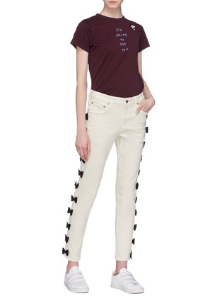 Figure View - Click To Enlarge - 73115 - Bow outseam jeans