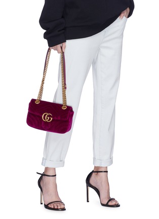 Front View - Click To Enlarge - GUCCI - 'GG Marmont' mini quilted velvet crossbody bag