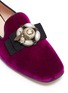 Detail View - Click To Enlarge - GUCCI - 'Etoile' bow embellished velvet loafers