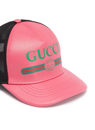 Detail View - Click To Enlarge - GUCCI - Logo print leather panel baseball cap